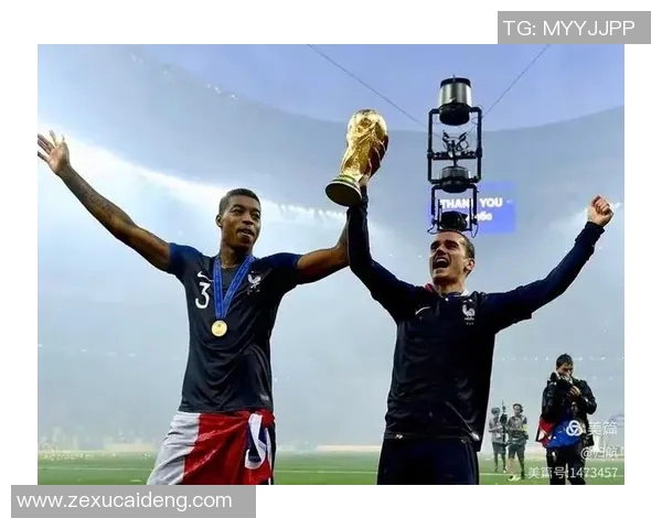 足球明星华丽走红毯瞬间合集展现风采与魅力的精彩时刻